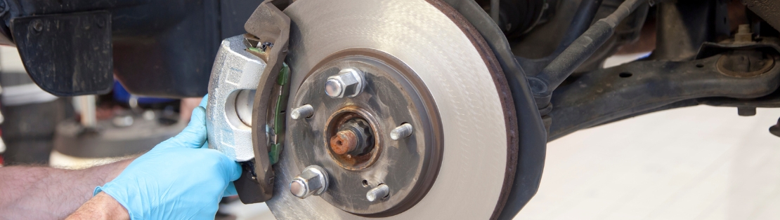 Checking Car Tyre Pressure